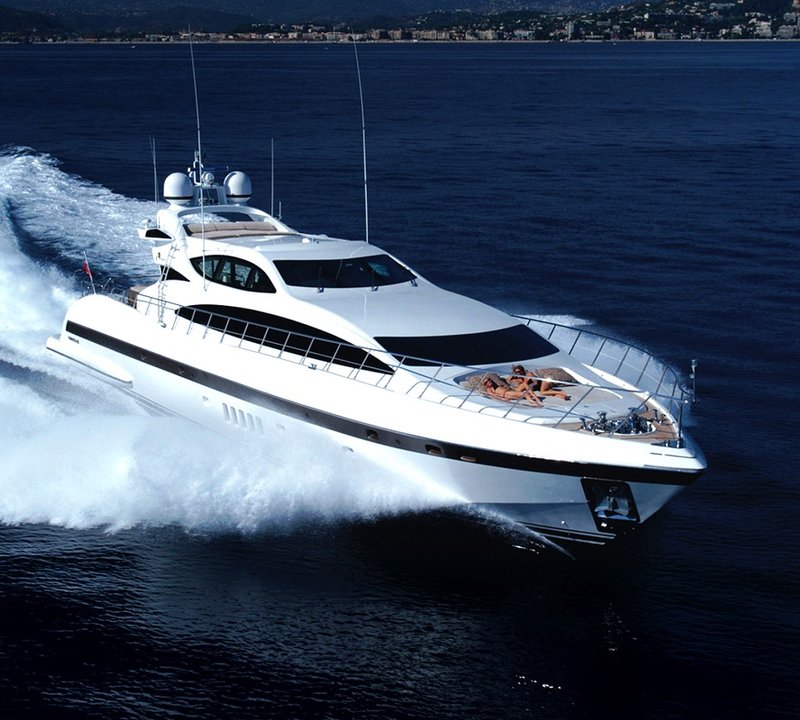 mangusta yacht kawai